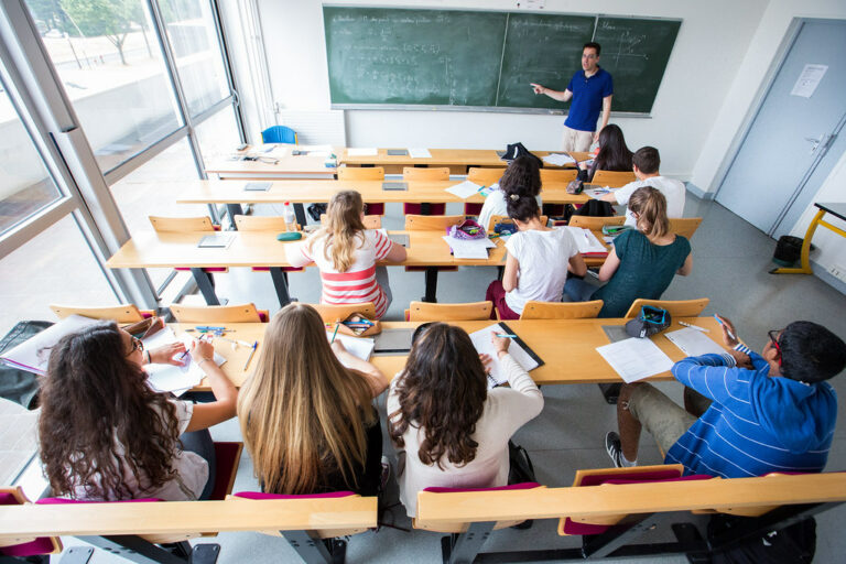 Écoles maternelles et primaires : plusieurs réductions annoncées par la Municipalité niçoise