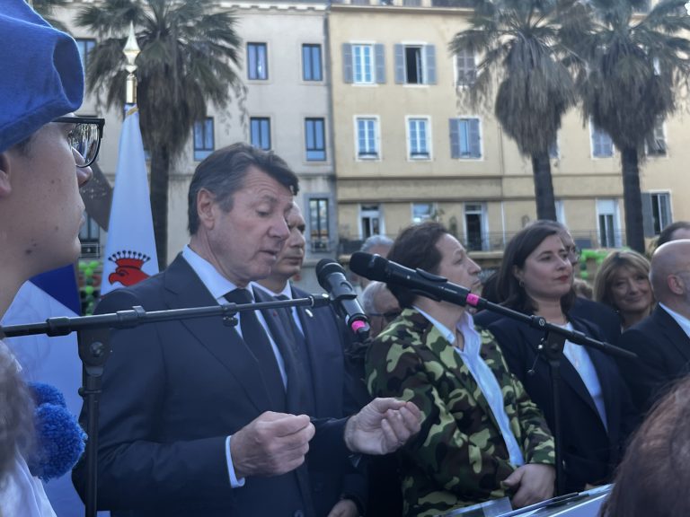 Jeudi 16 mai 2024, a eu lieu l’inauguration du jardin de l’Arménie à Nice par Christian Estrosi et Mischa Aznavour.