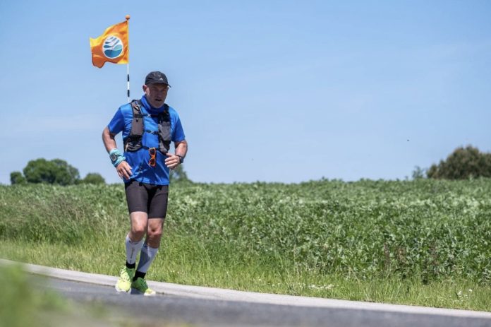 L'ultra marathonien Philippe Moreau, arrive sur Nice le 21 mai pour son défi de 42 marathon pour 