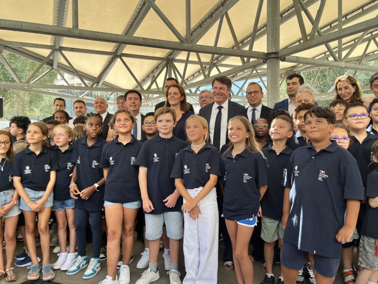 L’école Ronchèse de Nice adopte l’uniforme scolaire