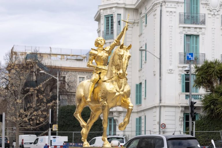 Un collectif Niçois veut faire retirer la statue de Jeanne d’Arc