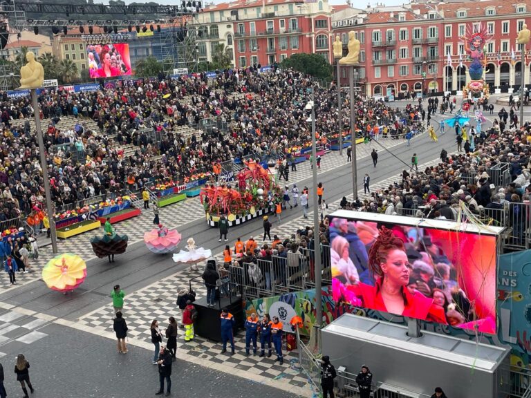 Nice en fleurs : immersion dans la première bataille du Carnaval 2025